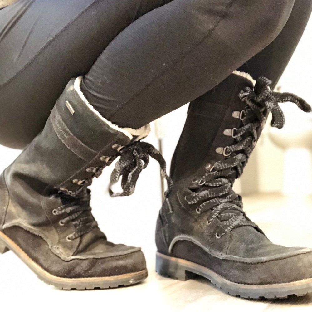 Women’s Patagonia boots, Size 9